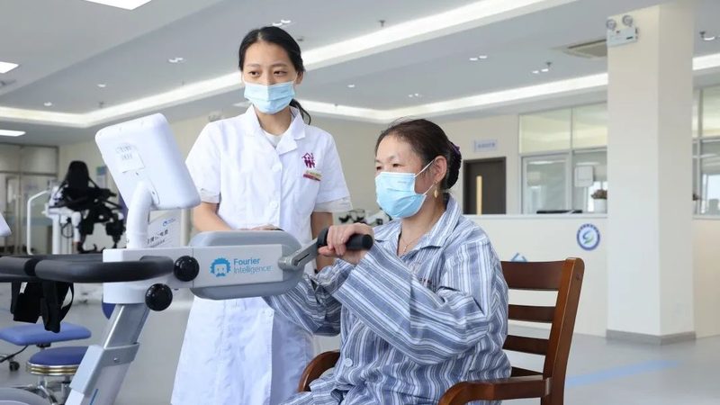 居家养老护理员培训加盟：行业红利下的真实门槛