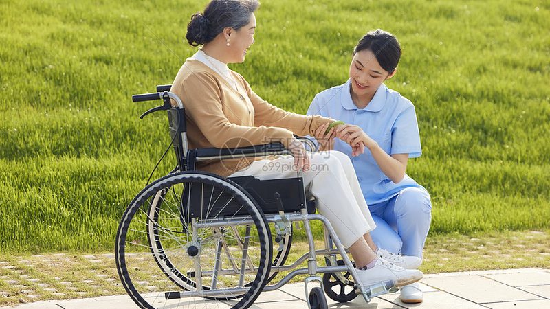 医院护理床与家用护理床：功能与适用场景大揭秘